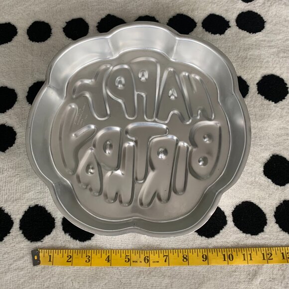 Vintage 80s Wilton Cake Pan Happy Birthday 3-D Shaped Mold 502-2405 Retro Baking - Picture 4 of 6